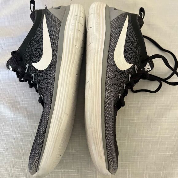 Nike Free Lunarlon black/gray specks, white sole, great condition, lightweight,9 - Picture 10 of 10